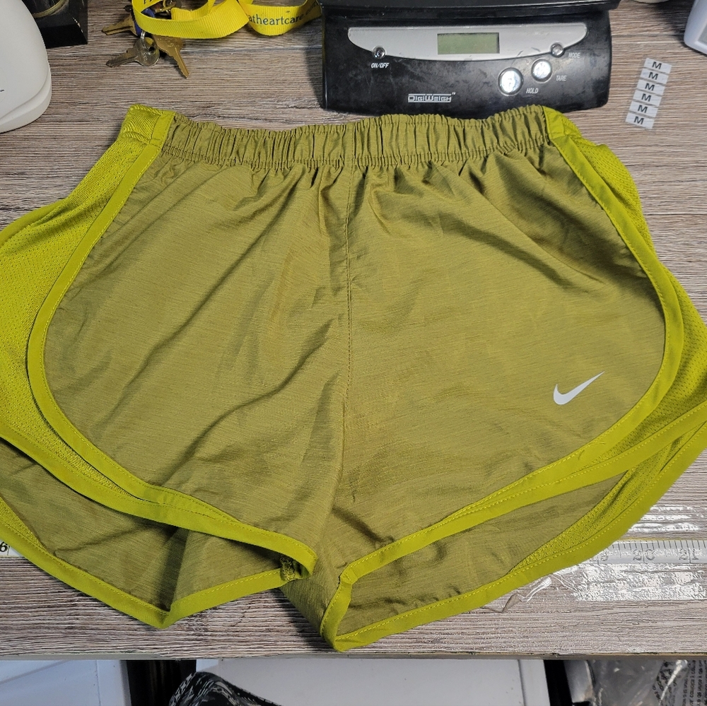 Nike NWT Dri-fit Women's Running Shorts Size XS